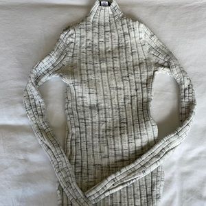Xs top shop fitted white and grey mock sweater